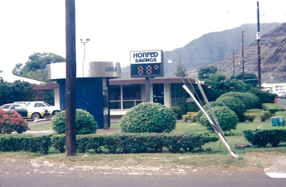 Street view of Waianae branch of Honolulu Federal Savings and Loan (Honfed)