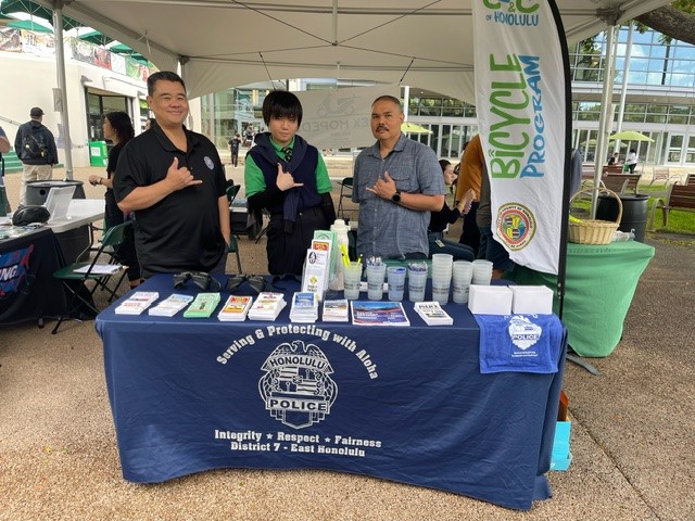UH MANOA SAFETY BOOTH