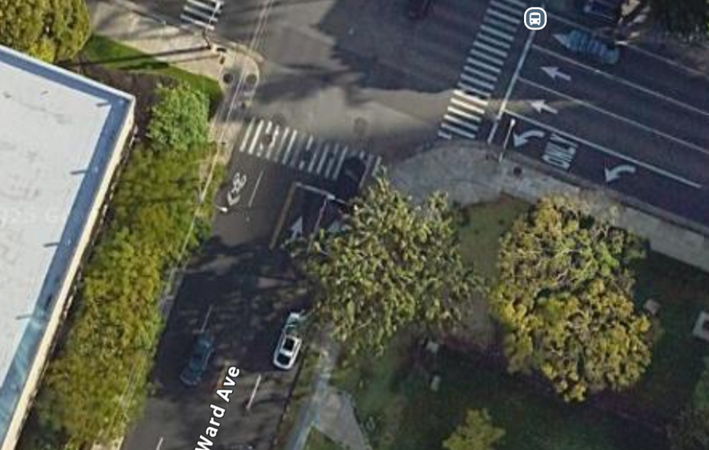 Intersection of Ward Avenue and South Beretania Street