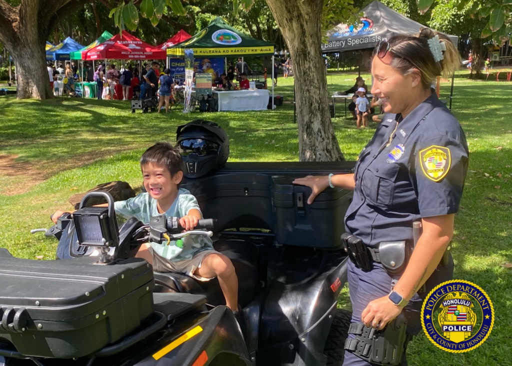 HPD attends Fire Prevention Family Day at the Honolulu Zoo