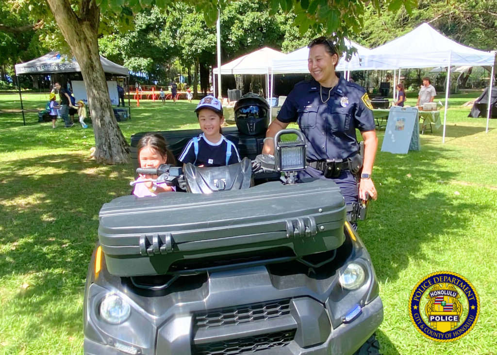 HPD attends Fire Prevention Family Day at the Honolulu Zoo