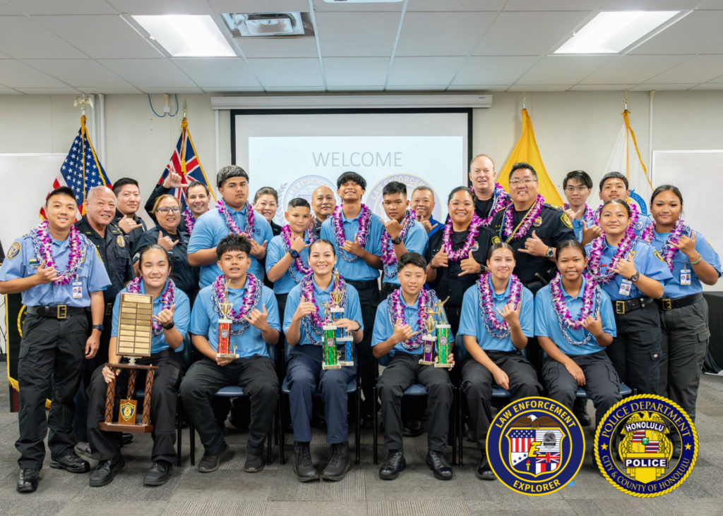 Over the weekend, HPD graduated our 23rd Explorer Basic Training Class as a part of the Law Enforcement Explorers Program (LEEP). LEEP is for young adults ages 14-20 who may be interested in a career in law enforcement. The program focuses on career, character, and social development. Each graduate mastered classroom academics, excelled at hands-on training drills, and showed incredible dedication and skill. To signup for LEEP visit, https://www.honolulupd.org/leep/.