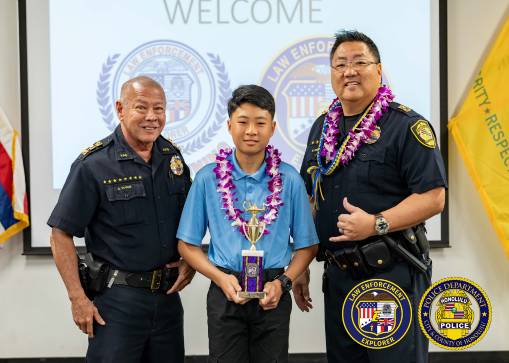 Over the weekend, HPD graduated our 23rd Explorer Basic Training Class as a part of the Law Enforcement Explorers Program (LEEP). LEEP is for young adults ages 14-20 who may be interested in a career in law enforcement. The program focuses on career, character, and social development. Each graduate mastered classroom academics, excelled at hands-on training drills, and showed incredible dedication and skill. To signup for LEEP visit, https://www.honolulupd.org/leep/.