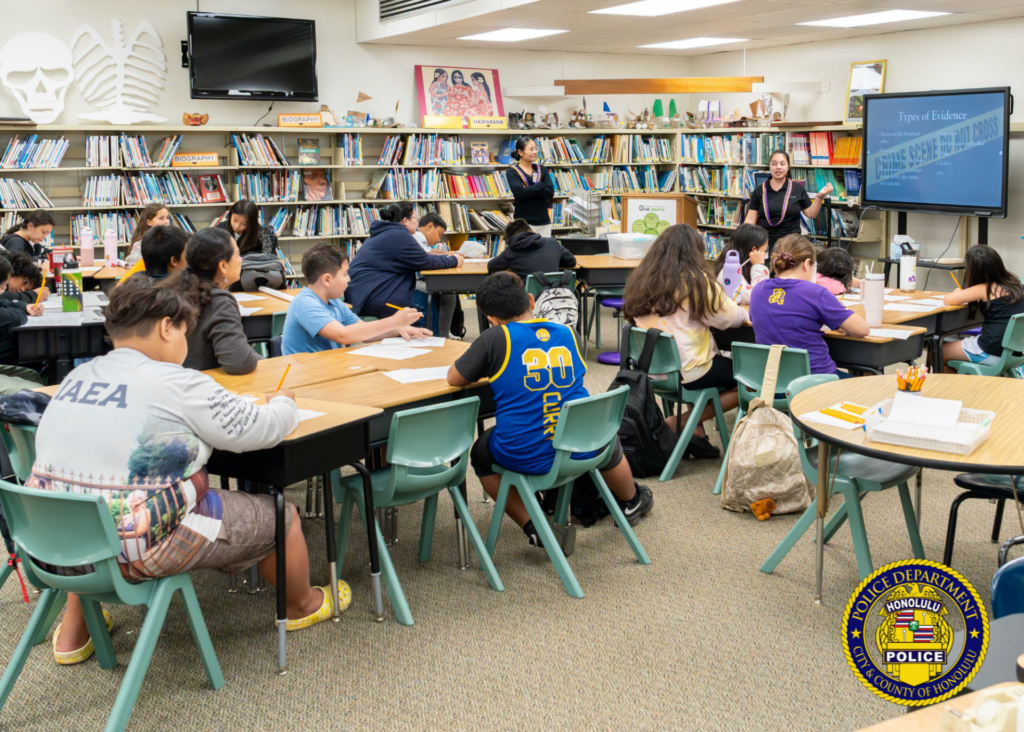 Our Evidence Specialists from the Scientific Investigation Section visited the 5th graders at ʻĀhuimanu Elementary! ✨ The keiki got a front-row seat to the world of forensics with a hands-on marker chromatography activity. Using just water and ink, students watched as hidden colors inside a single marker separated and spread apart. 🎨🔍 This is the same scientific technique our labs use to break down complex mixtures into individual components for identification and study. It was so much fun to watch these young scientists in action; it’s amazing what a little water can reveal! 🕵️‍♂️💧 #ScientificInvestigation #STEM #FutureLeaders #SchoolLife #ɪɴsᴛᴀɢᴏᴏᴅ 📚🔬